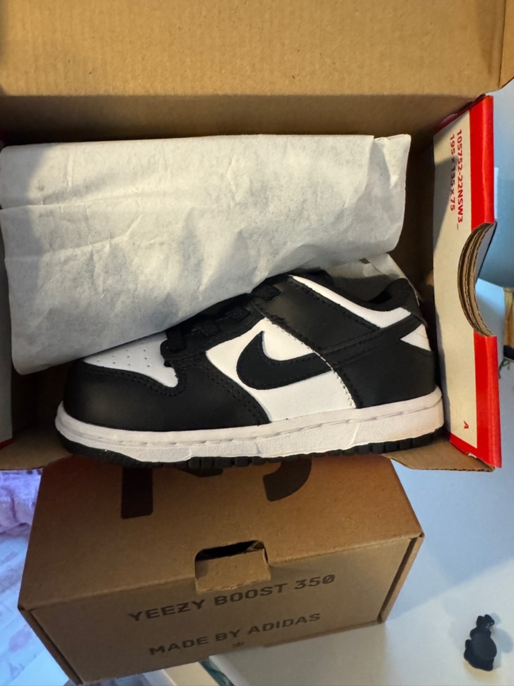 Nike Kids Black and White Low-Top Sneaker (pandas)